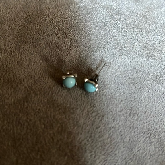 Turquoise studs - Picture 1 of 1